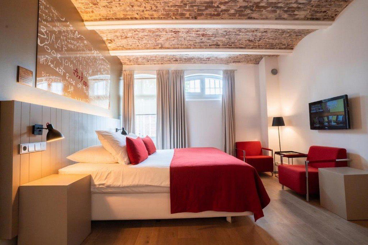 Het Arresthuis Roermond Exterior photo A room at the hotel